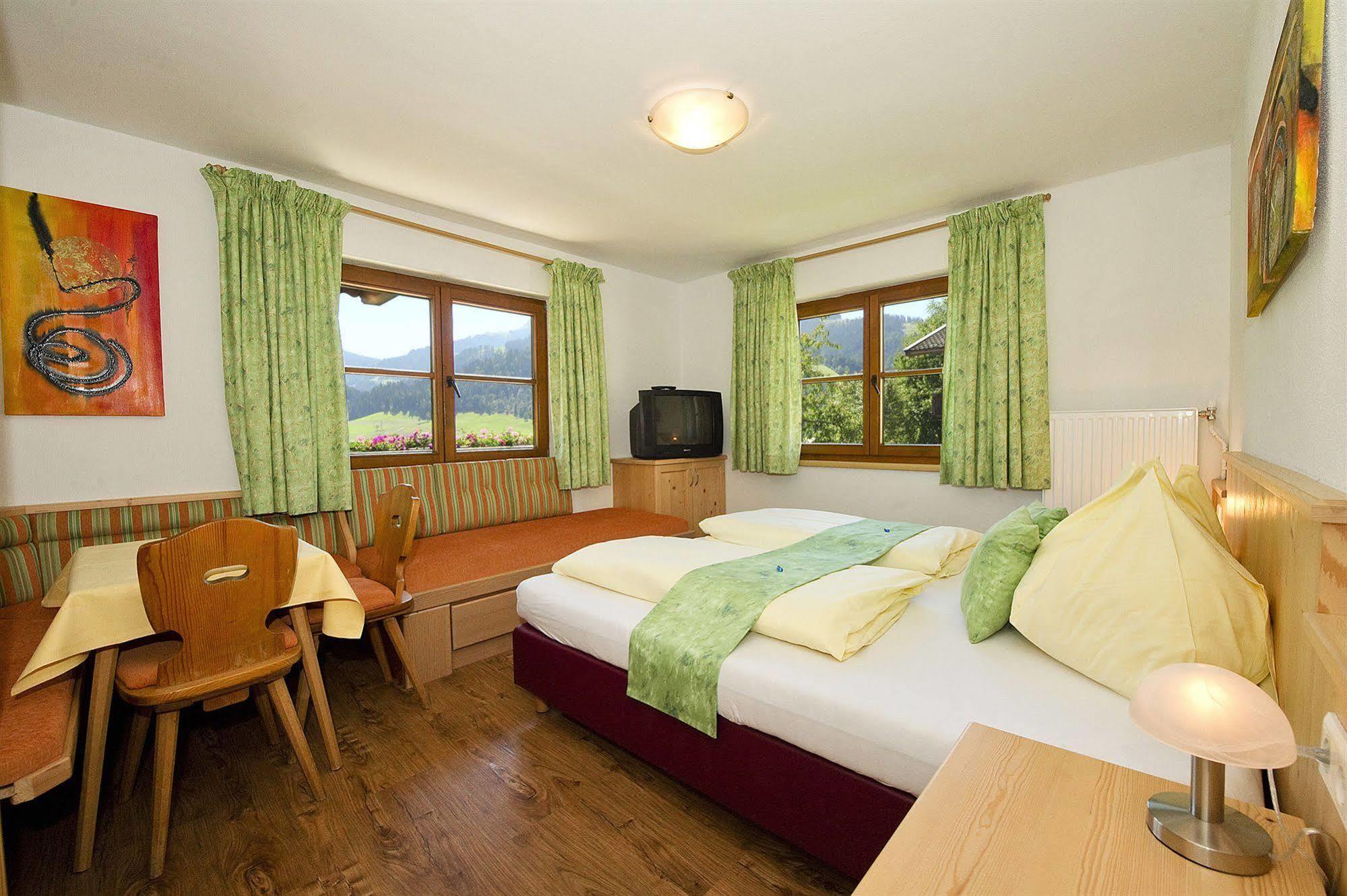 Bed & Breakfast Landhaus Strasser Söll Exterior foto